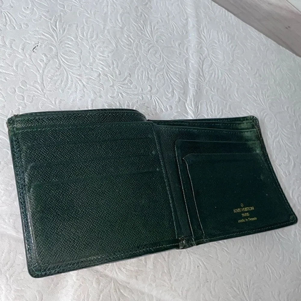 Authentic Men’s Louis Vuitton Green Leather Wallet